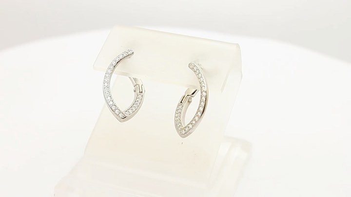 Серьги арт. 371860
Стоимость – 1620 руб.
#приволжскийювелир #ювелирныеукрашения #серебро #silver #ценыотпроизводителя #jewelry #украшения